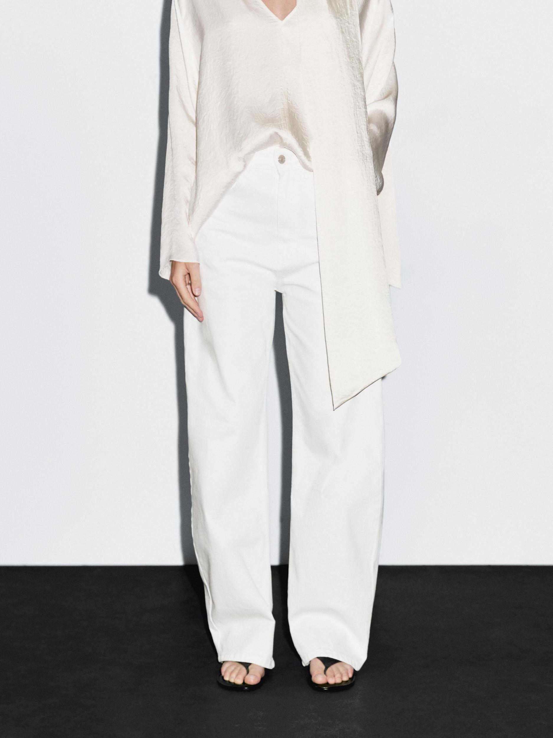 High-waist barrel fit jeans Product Image