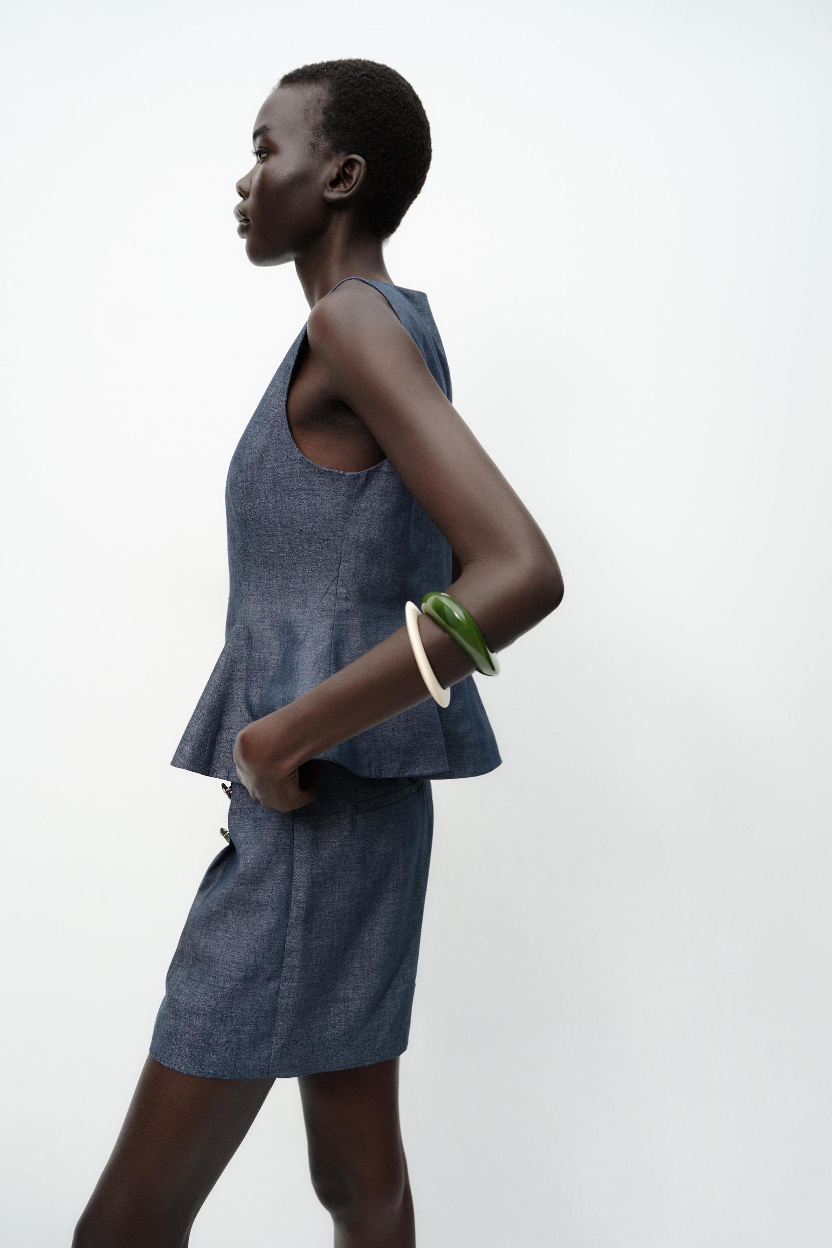 LINEN PEPLUM VEST Product Image