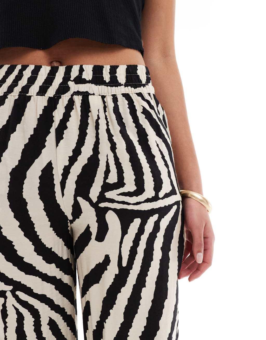 JDY Tall wide leg pants in zebra print Product Image