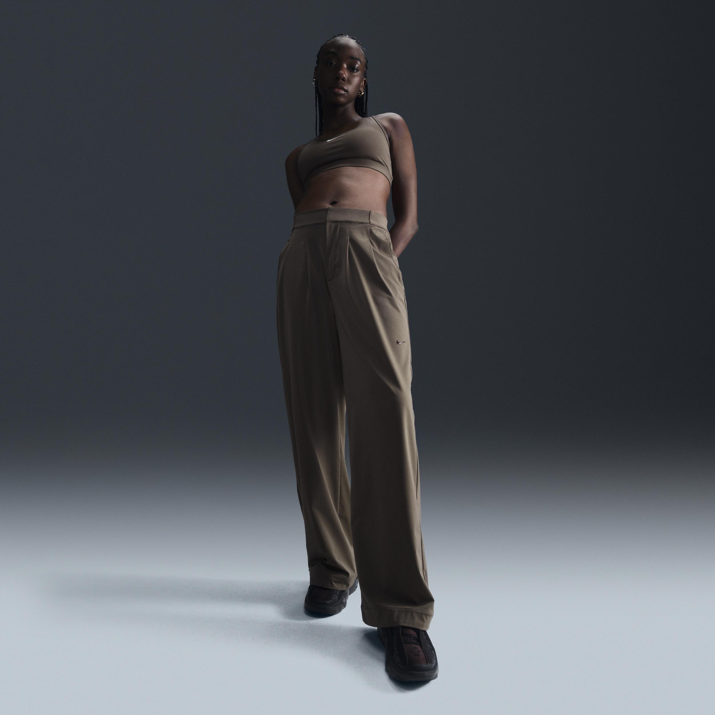 Nike Bliss Women's Dri-FIT Trousers Product Image