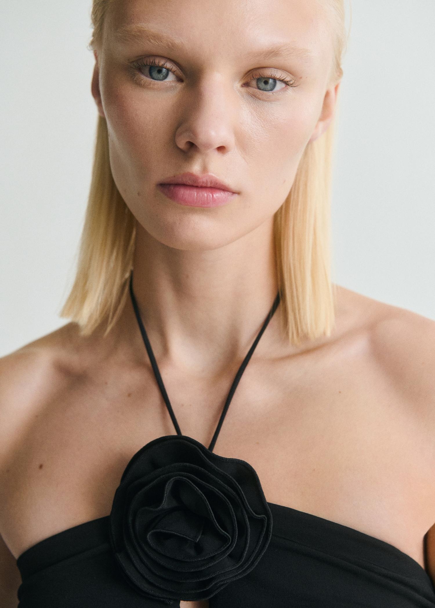 Floral halter top - Women | MANGO USA Product Image