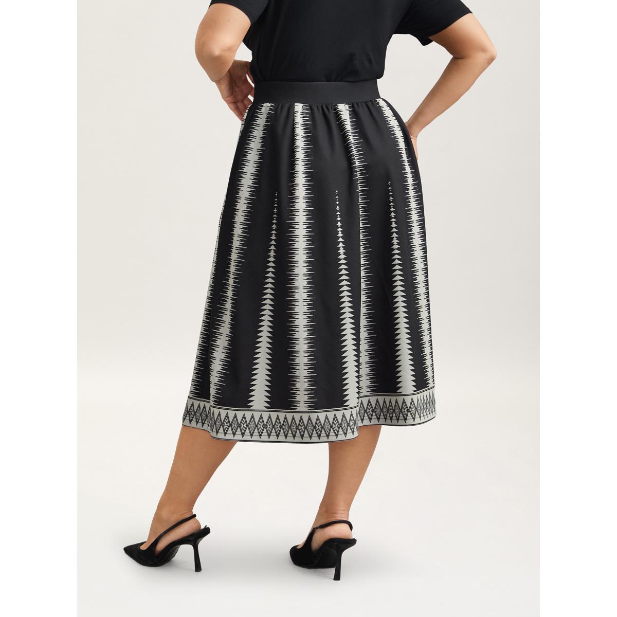 Plus Size Geometric Pattern Flared Midi Skirt Women Black Elegant Contrast Low stretch Side seam pocket Everyday Skirts BloomChic 26/4X Product Image