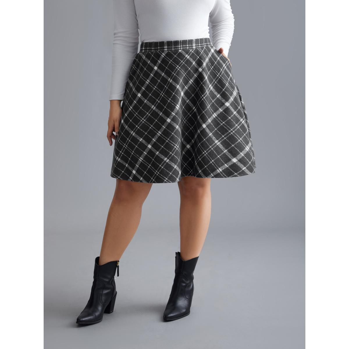 Plus Size Plaid Pattern Elastic Waist A-line Mini Skirt Women DarkGray Elegant Low stretch Slanted pocket Everyday Skirts BloomChic 28/5X Product Image