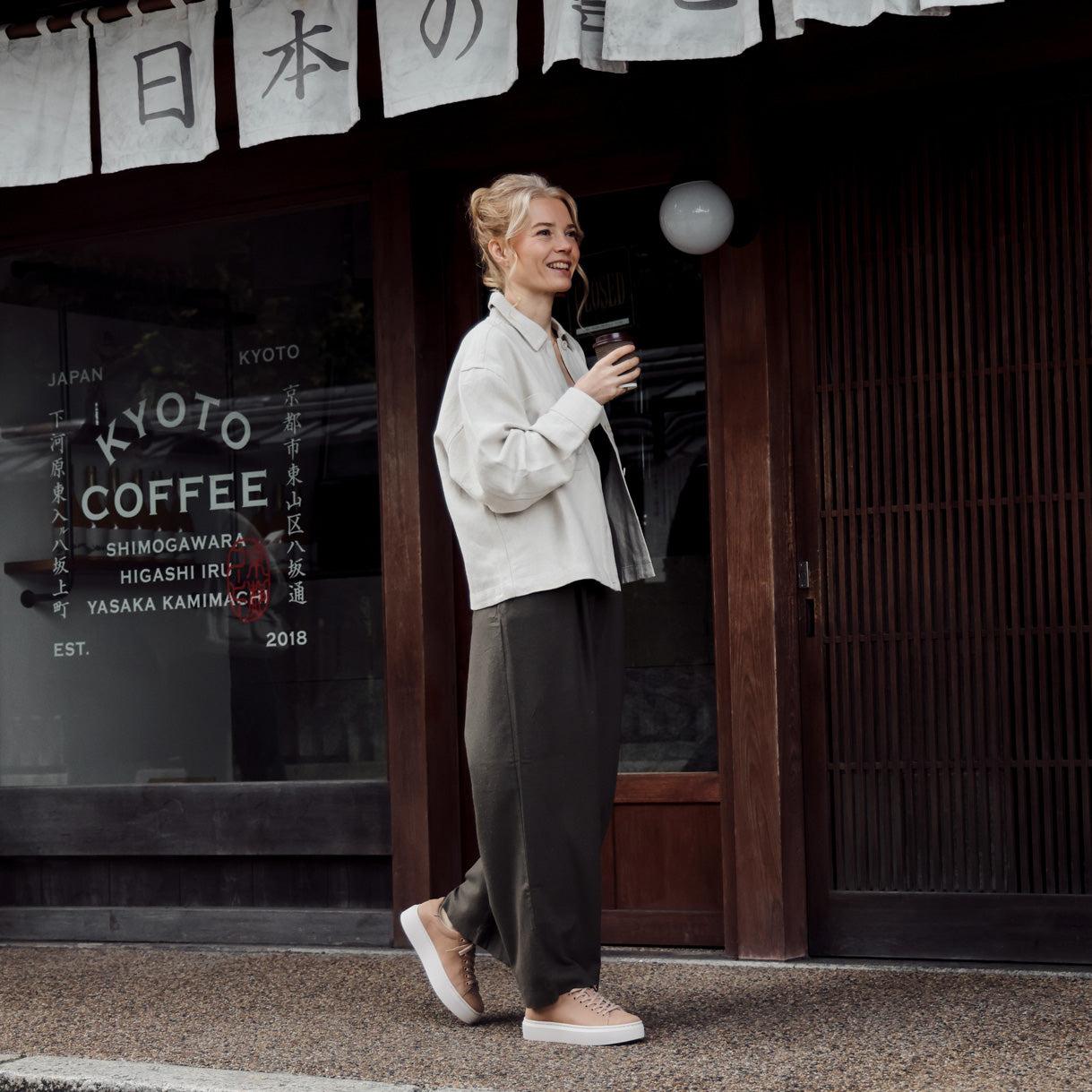 Jumpstreet Sneaker Metatarsal Female Product Image