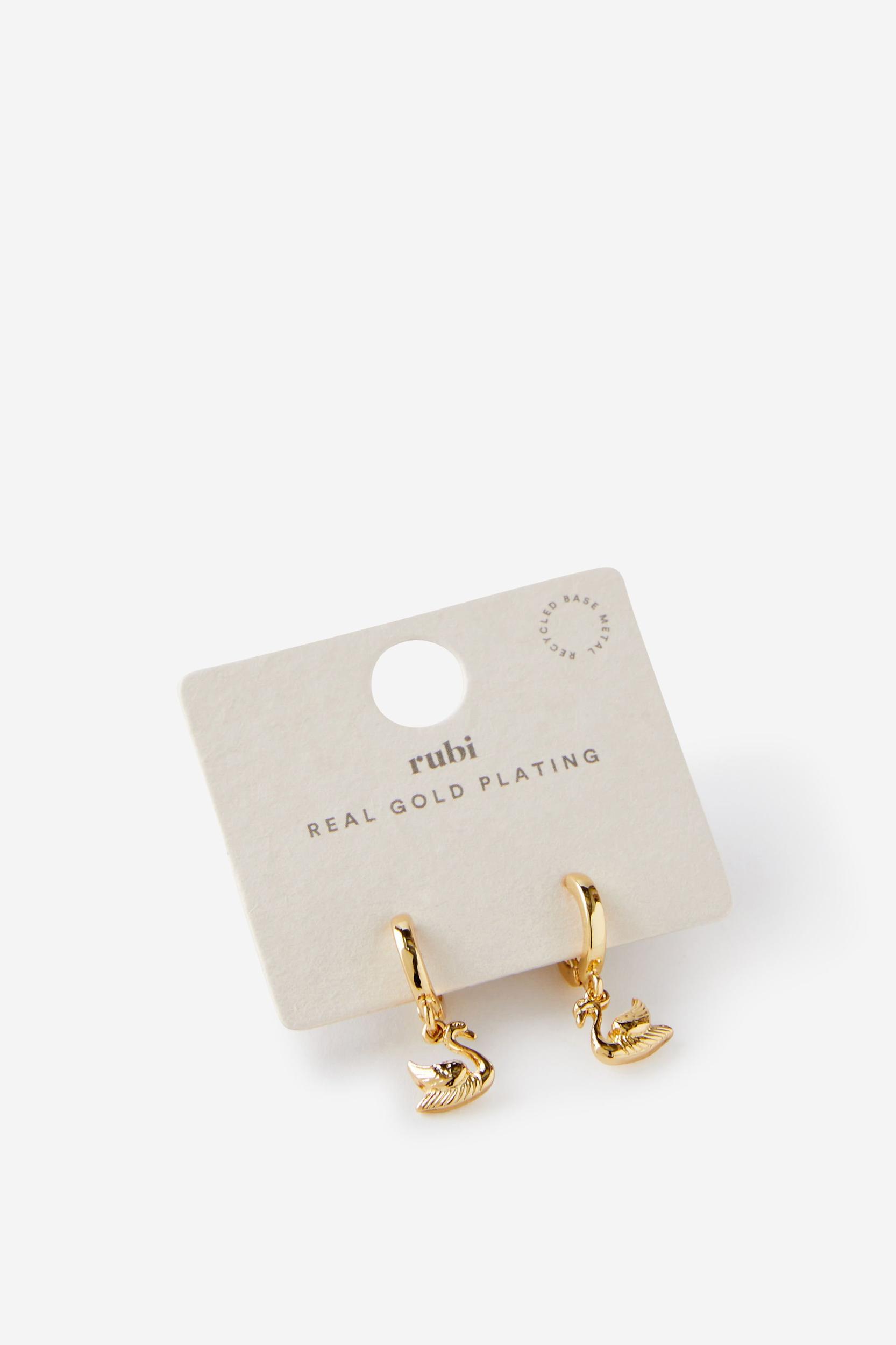 Huggie Hoop Earring Product Image