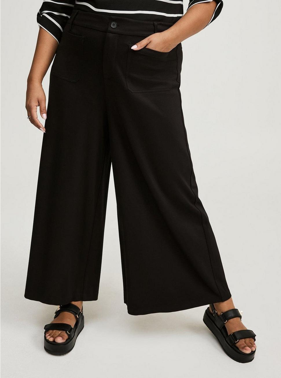 WIDE LEG LT. WT. PONTE PATCH POCKET CROP Product Image