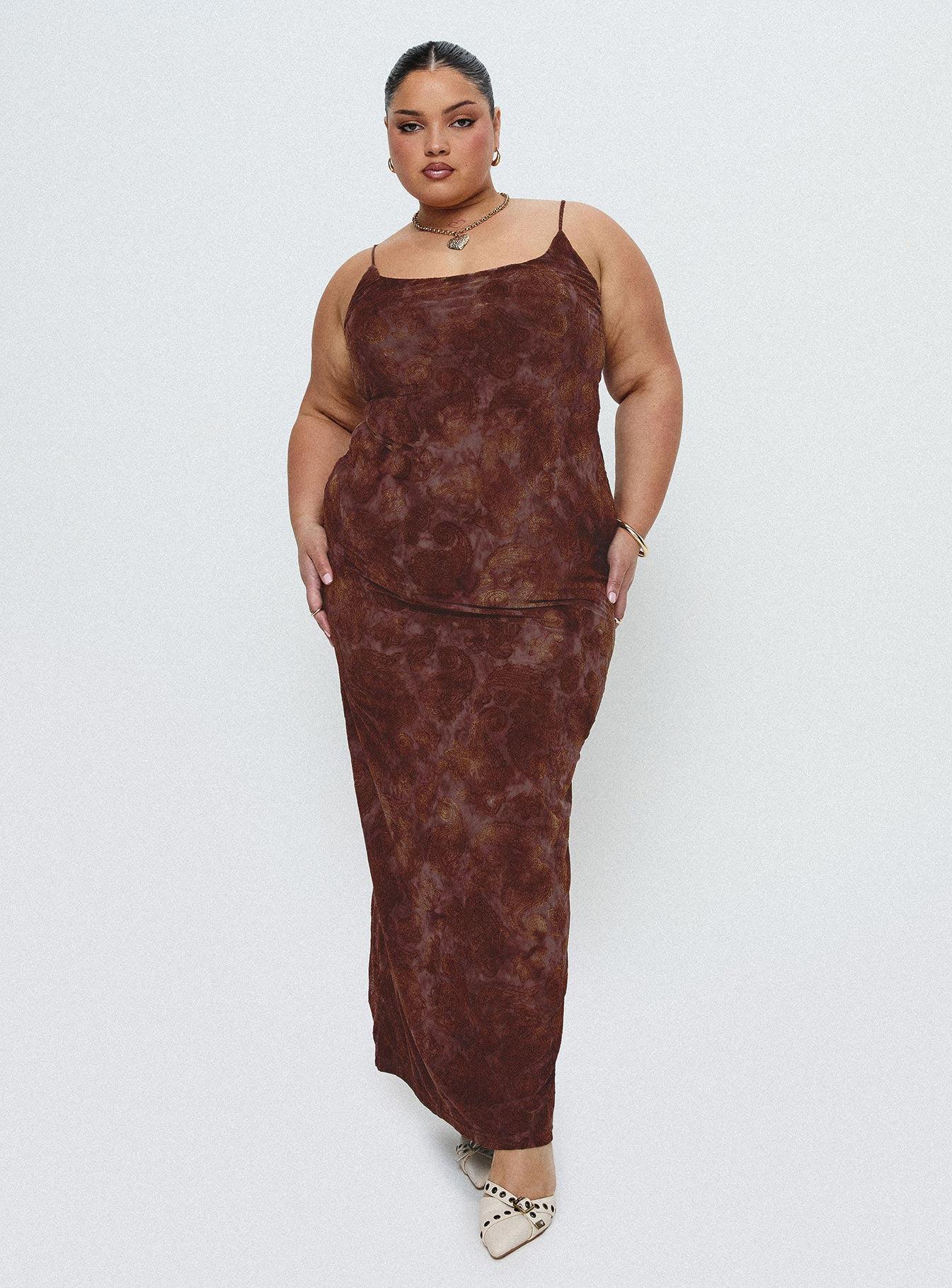 Knox Maxi Dress Chocolate Paisley Curve Product Image