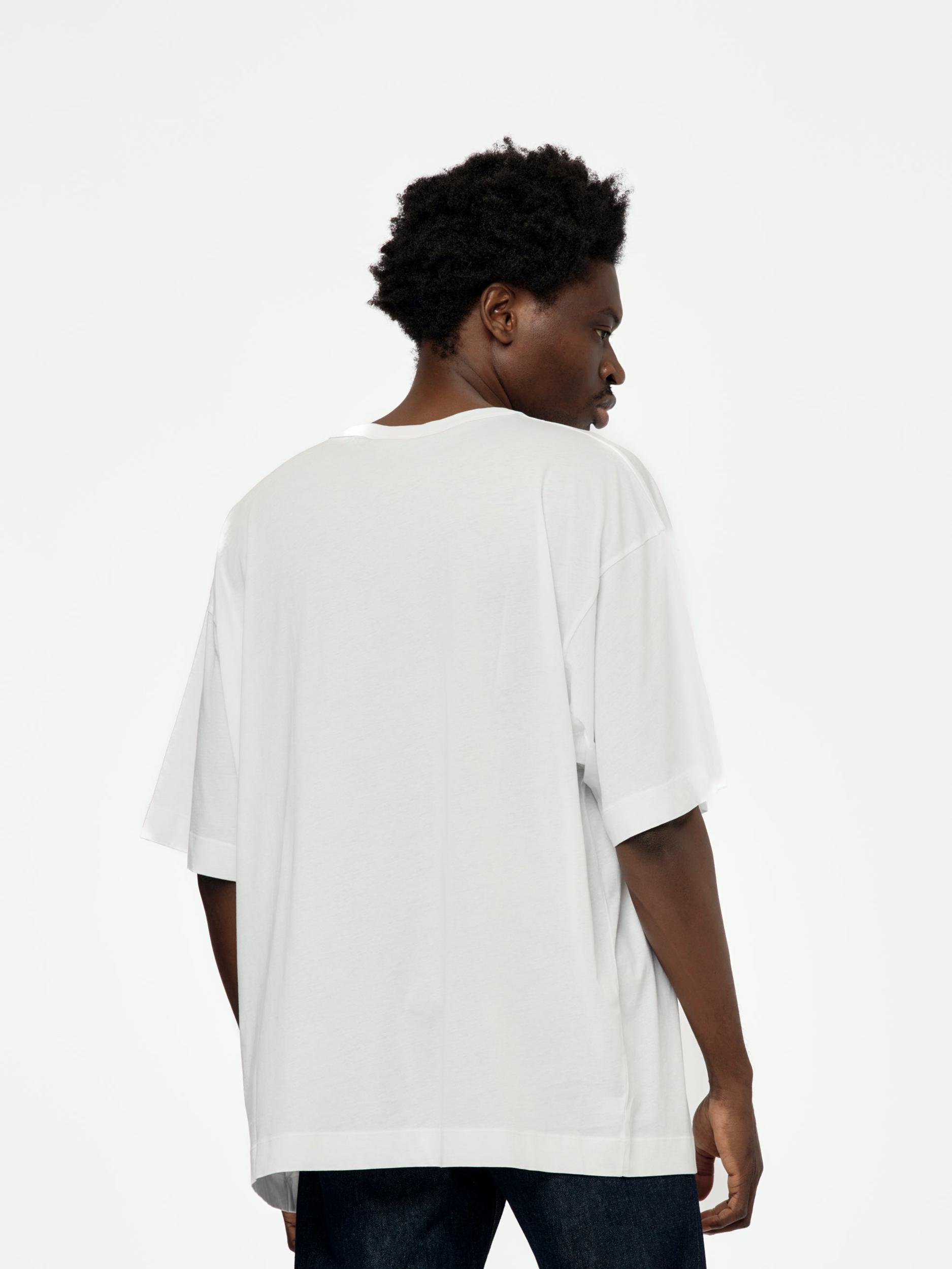 Huin S/S T-Shirt (White) Product Image