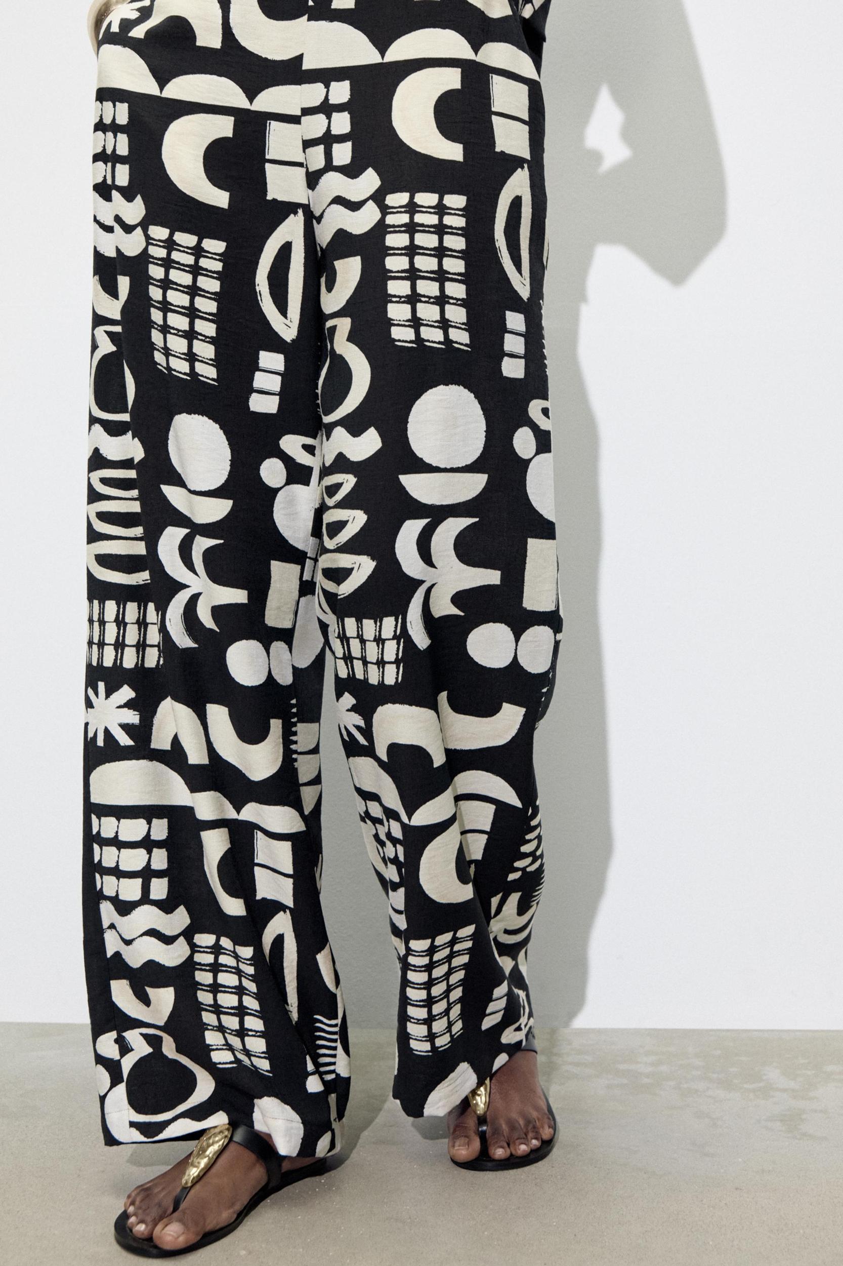 STRAIGHT LEG PANTS Product Image