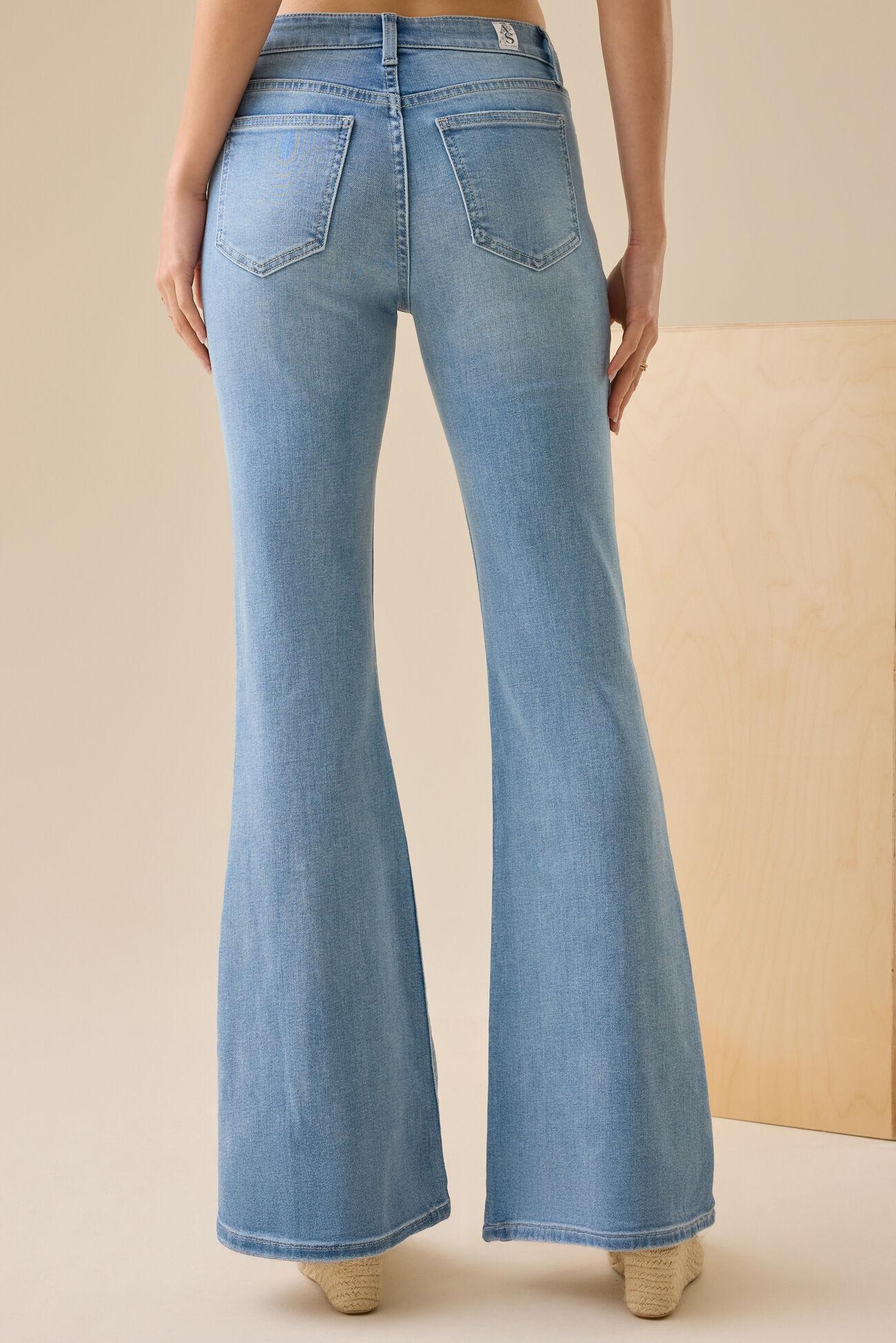 Carrie Flared Jeans Product Image