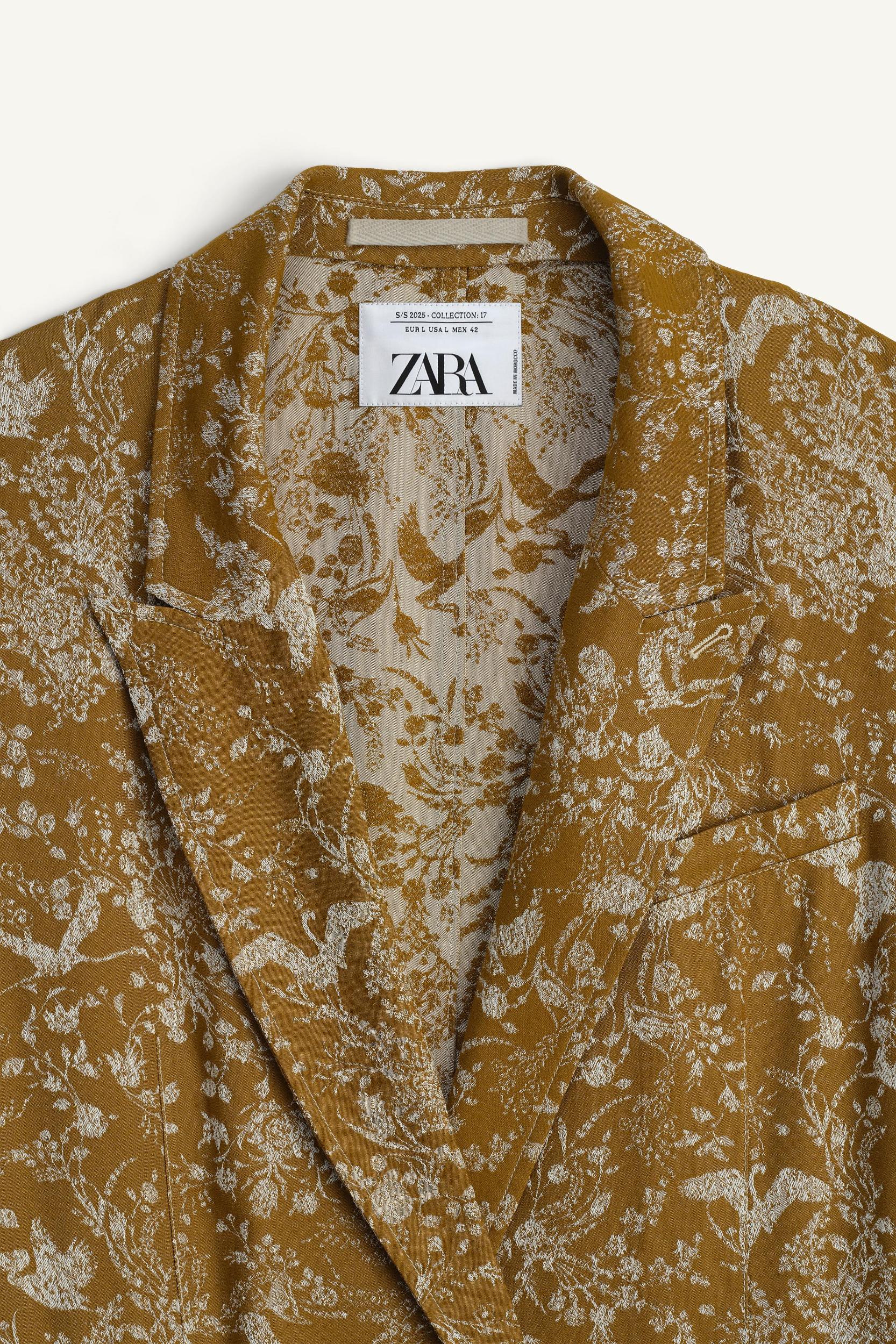 LIMITED EDITION FLOWY JACQUARD BLAZER Product Image