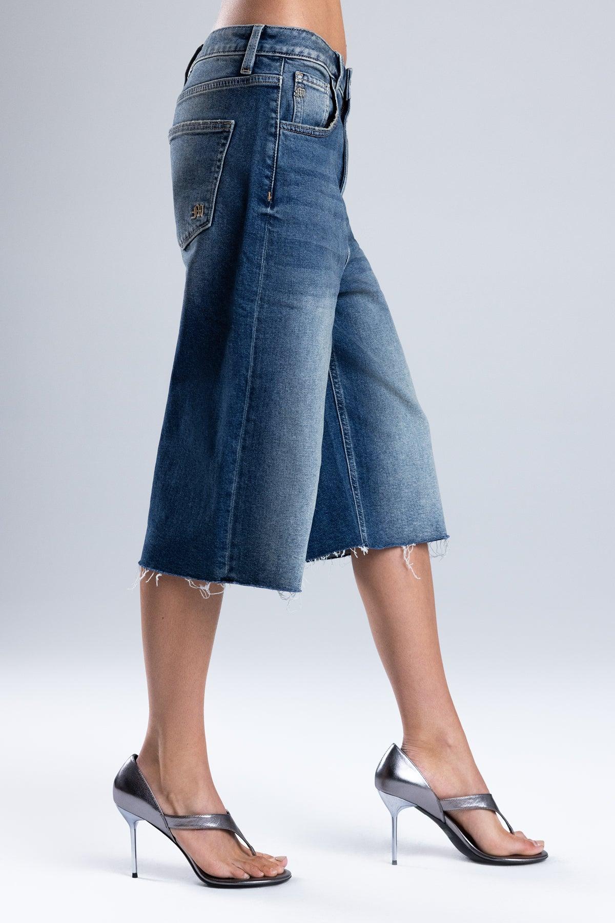 Brynn Baggy Jorts Product Image