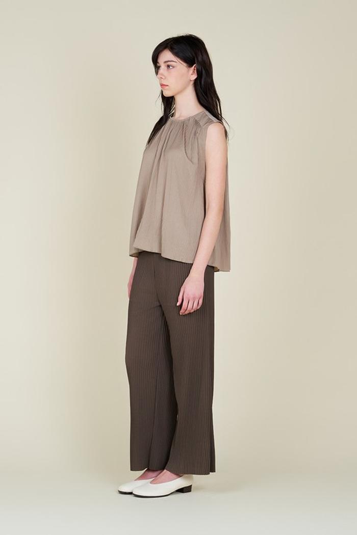 Pleated Sleevless Top Product Image