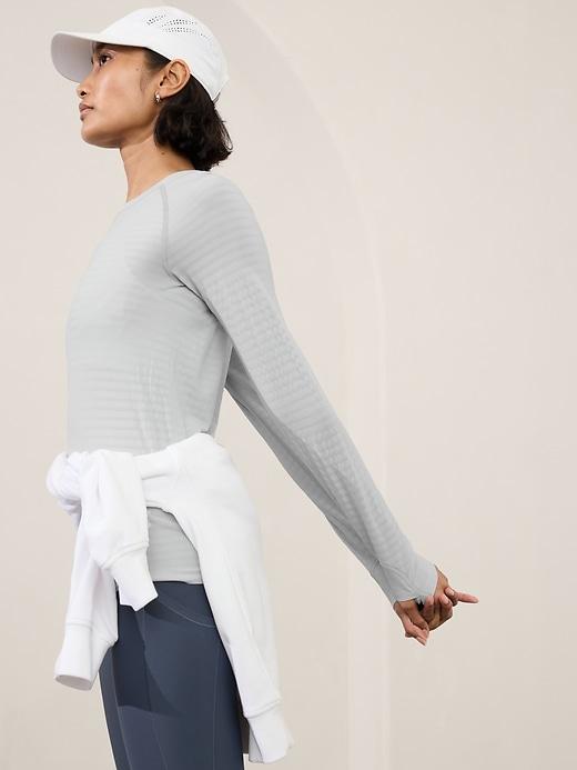 Momentum Seamless Top Product Image