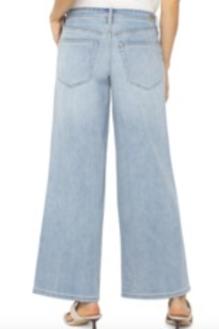 Weekender Relaxed Product Image