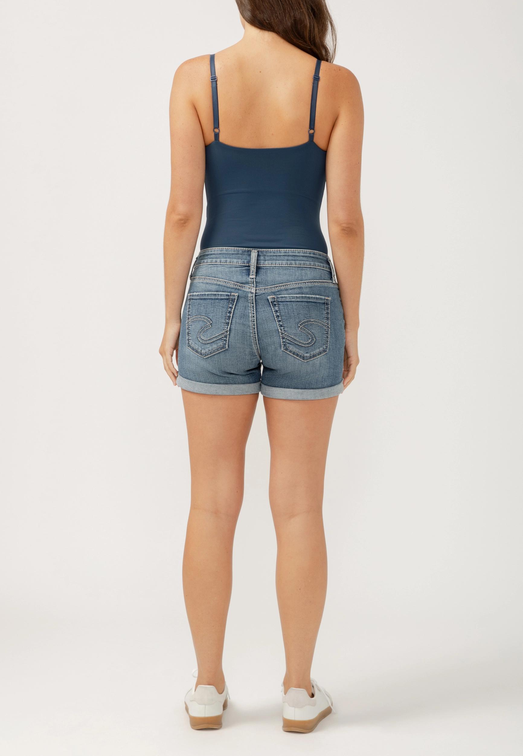 Silver Jeans Co.® Suki Curvy Mid Rise Luxe Stretch Rolled Hem 4in Short Product Image