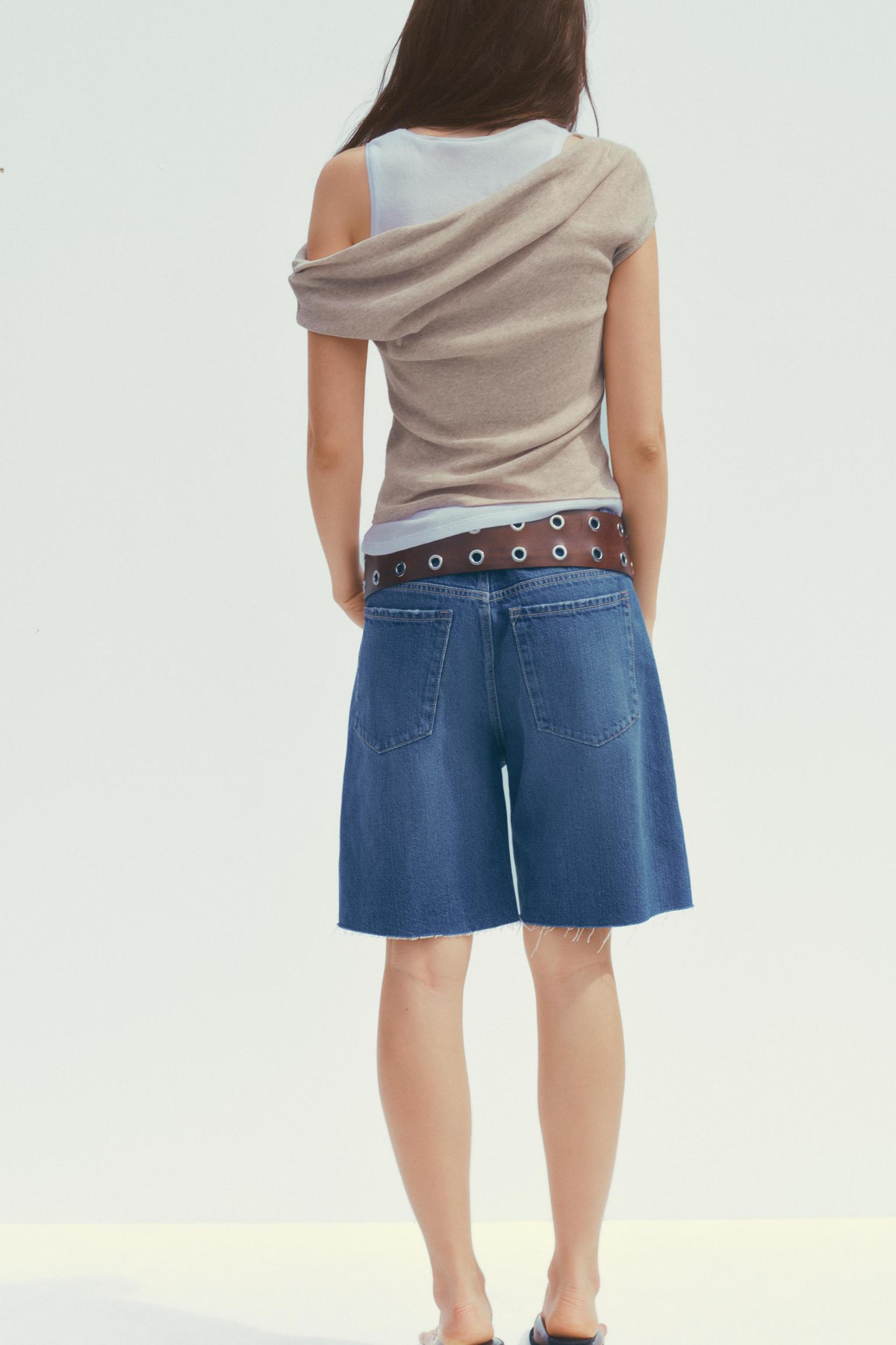 ASYMMETRIC DOUBLE T-SHIRT Product Image