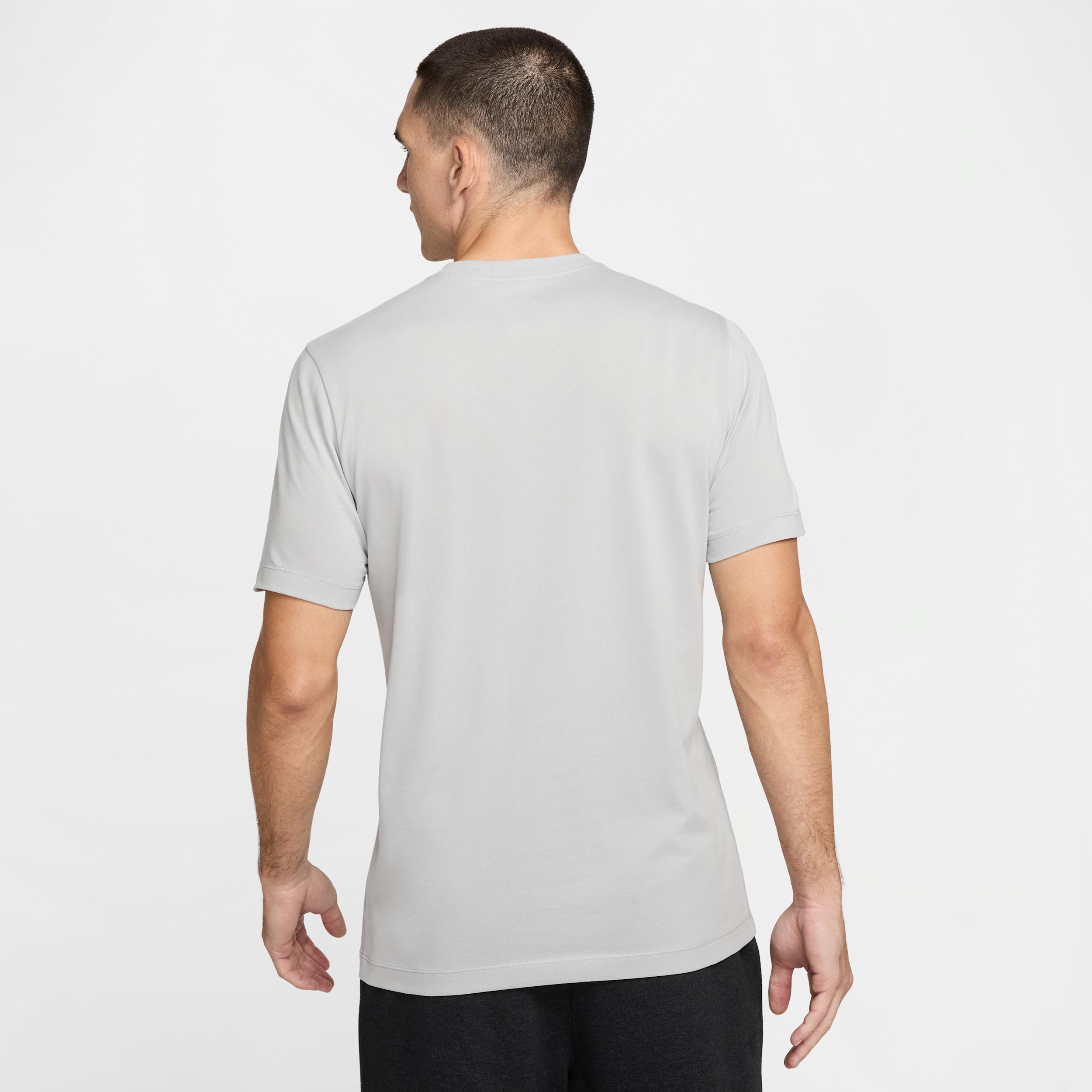 Nike Men's Dri-FIT Fitness T-Shirt Product Image
