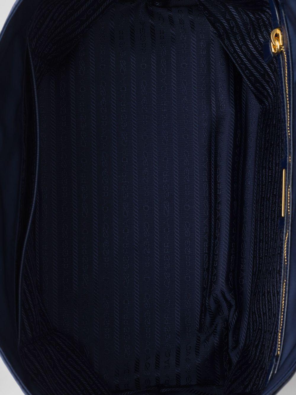 medium Re-Nylon tote bag Product Image