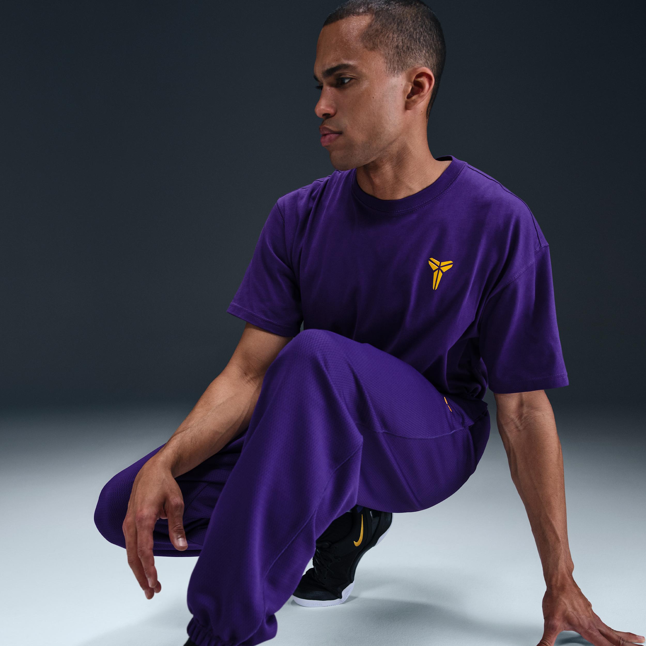 Nike Men's Kobe Therma-FIT Basketball Pants Product Image