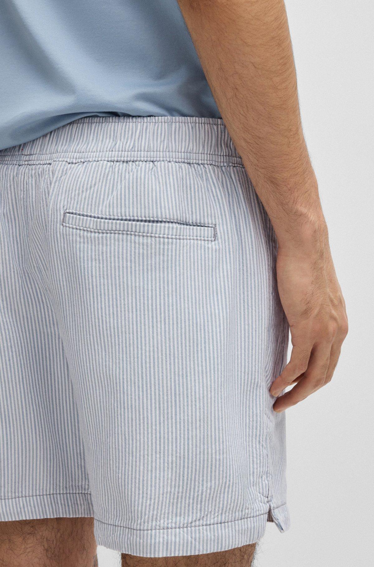 Shorts with vertical stripe Product Image
