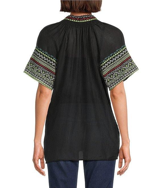 Calessa Petite Size Embroidered Split V-Neck Short Sleeve Tunic Product Image