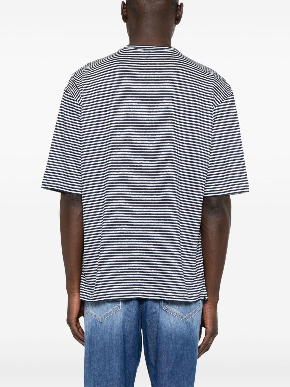 logo-embroidered T-shirt Product Image