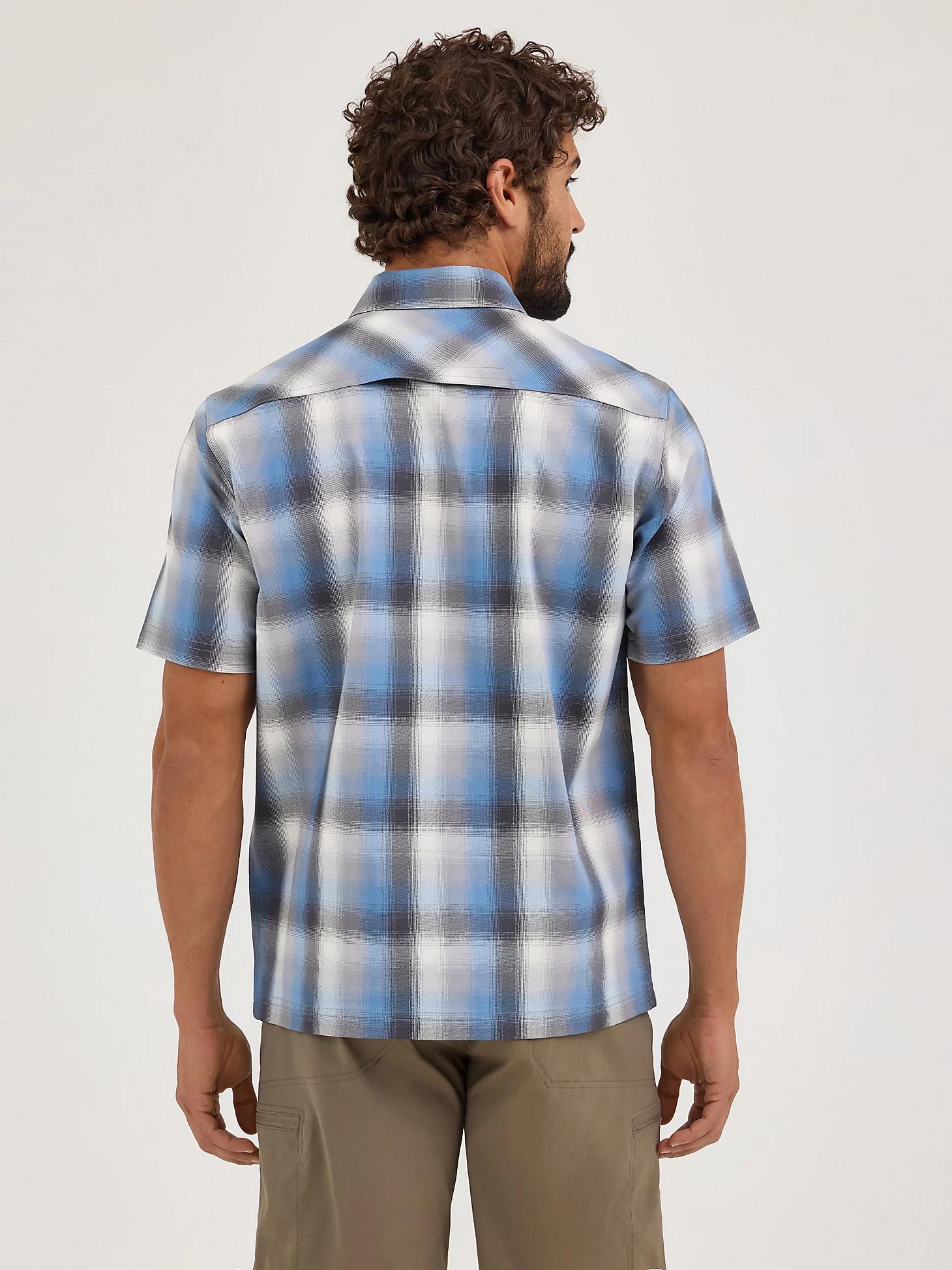 Men's Evergreen Short Sleeve Utility Shirt | Men's SHIRTS | Wrangler® Product Image