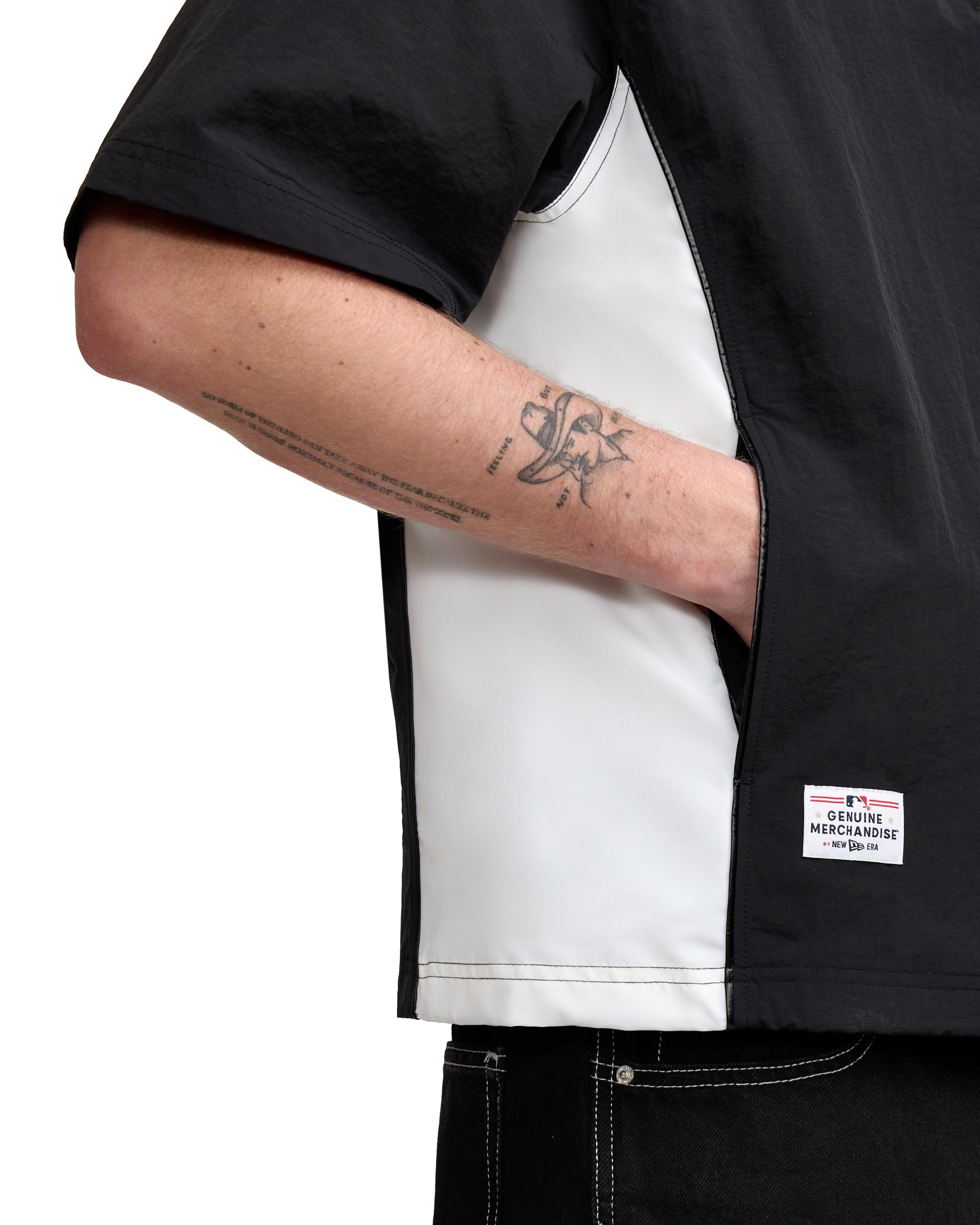 New York Yankees Outdoor Short Sleeve Anorak Male Product Image