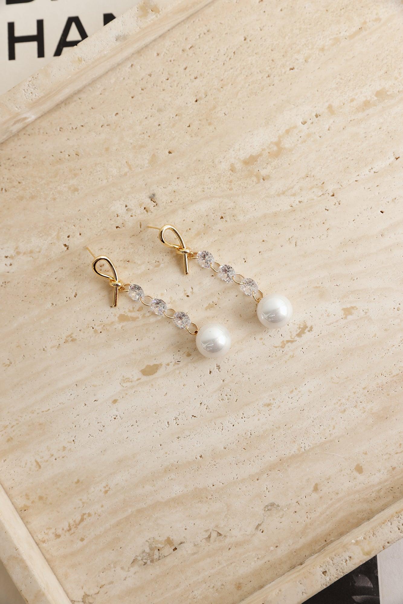 Designer Sparkles Earrings Gold Product Image