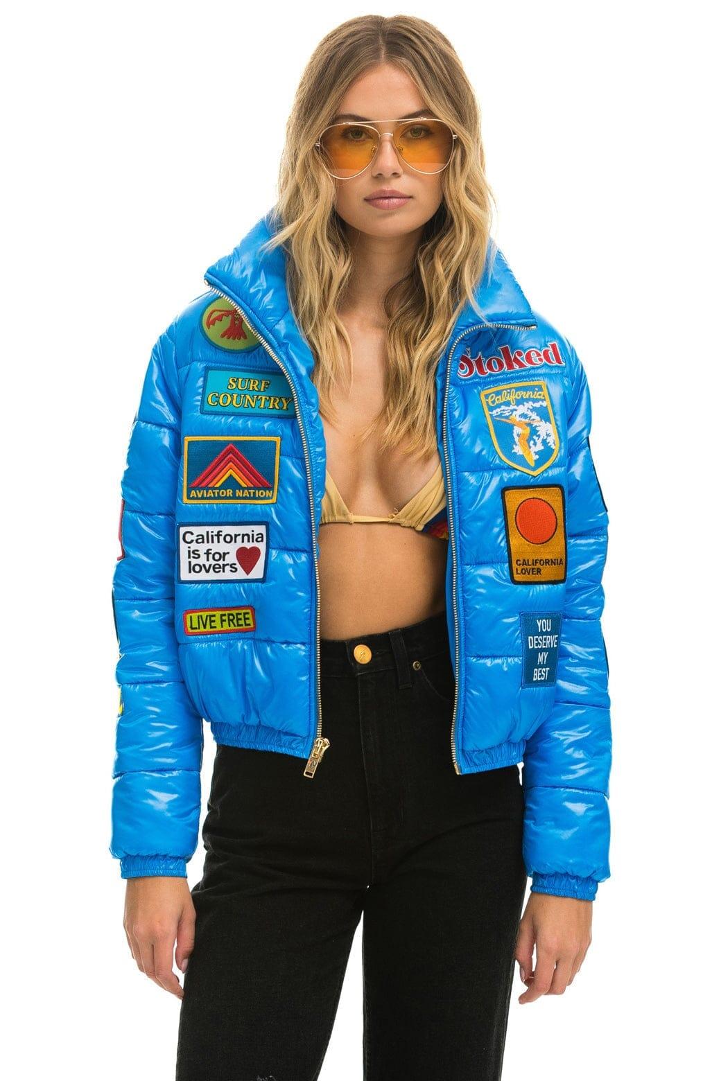 VINTAGE PATCH APRES PUFFER JACKET - BLUE CINA GLOSSY Female Product Image