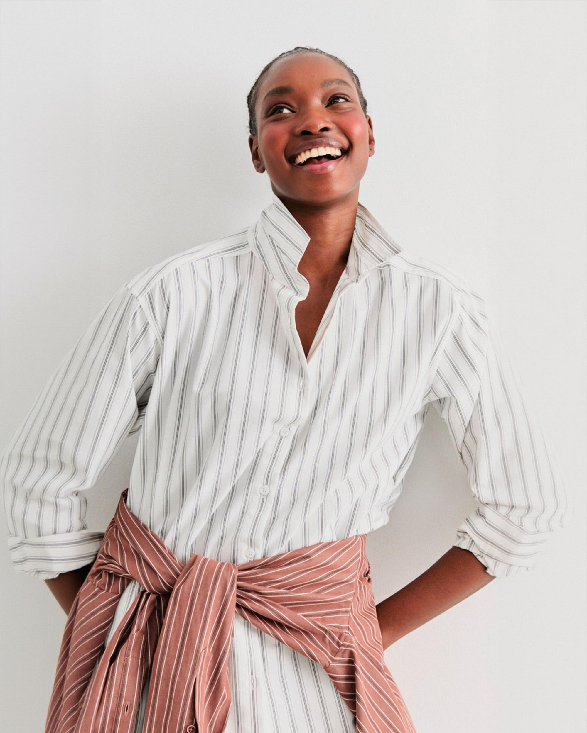 The Cordel - White/Black Female Product Image