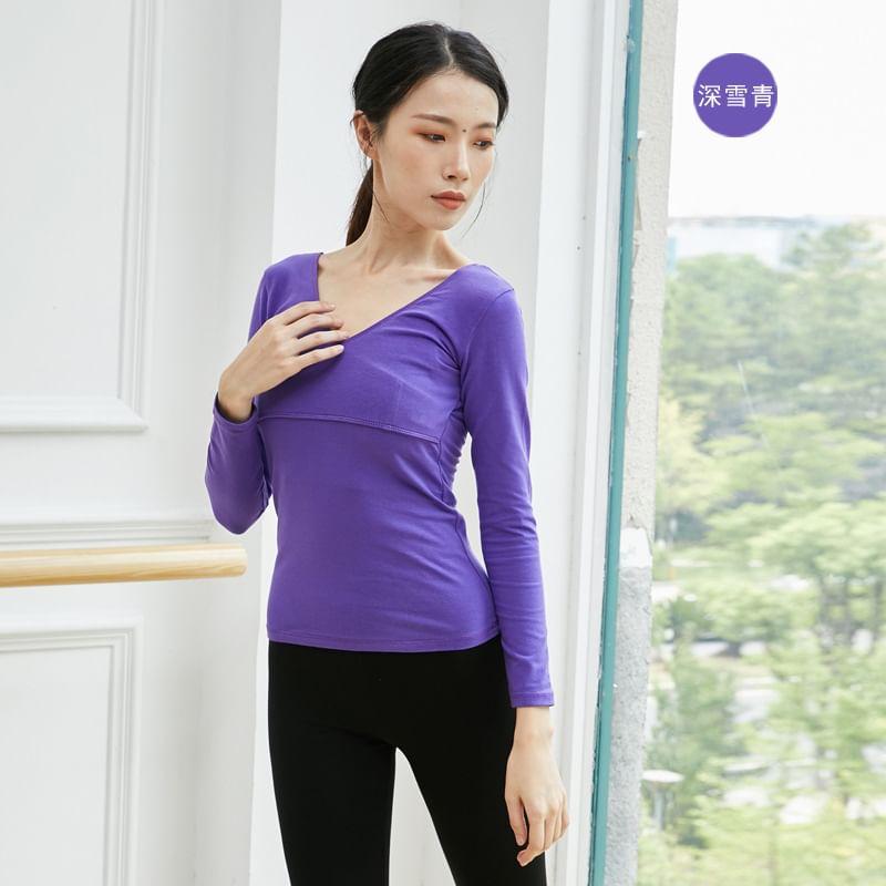 Long-Sleeve V-Neck Plain Dance T-Shirt Product Image