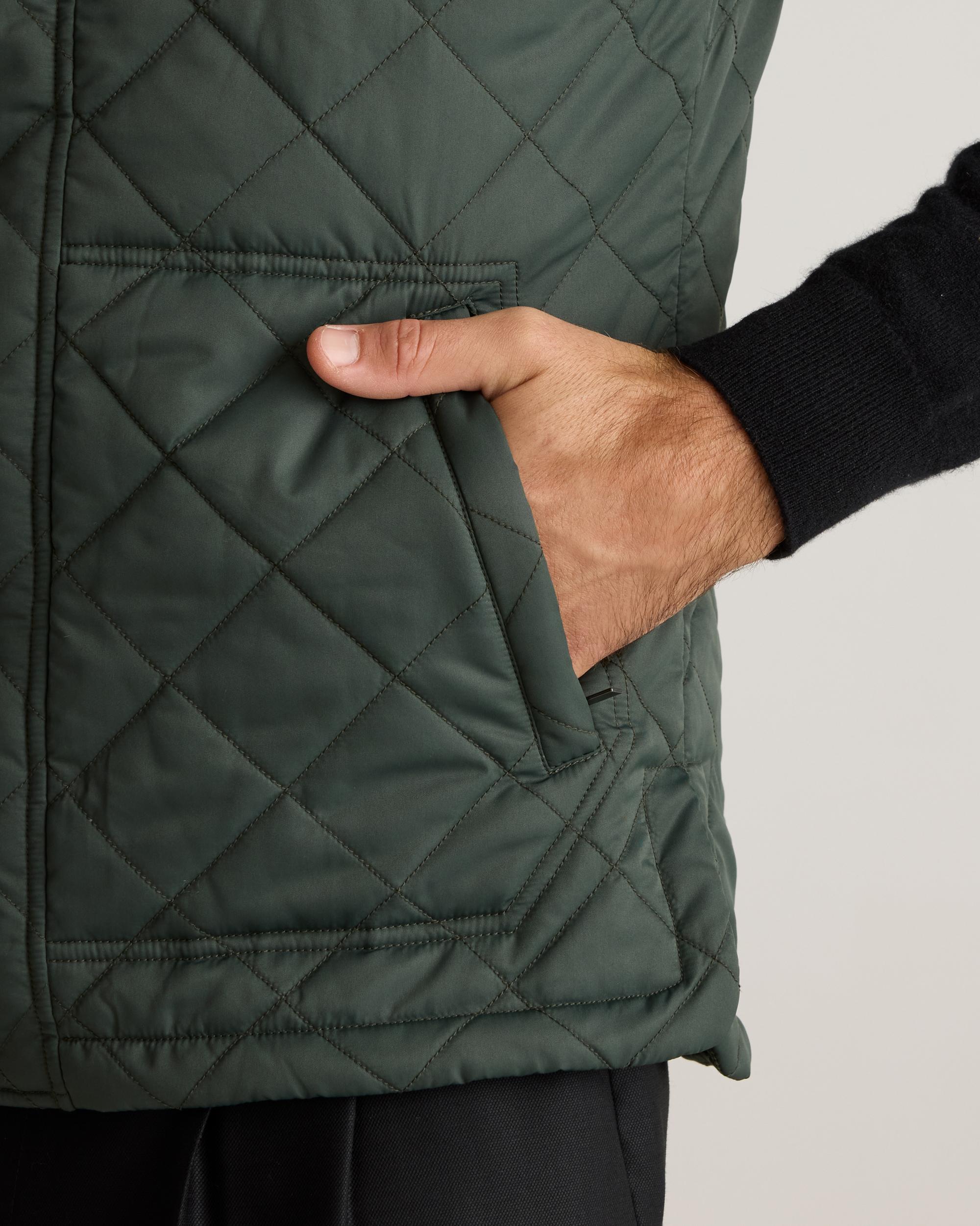 Quince | Men's Featherless Quilted Vest Nylon Product Image