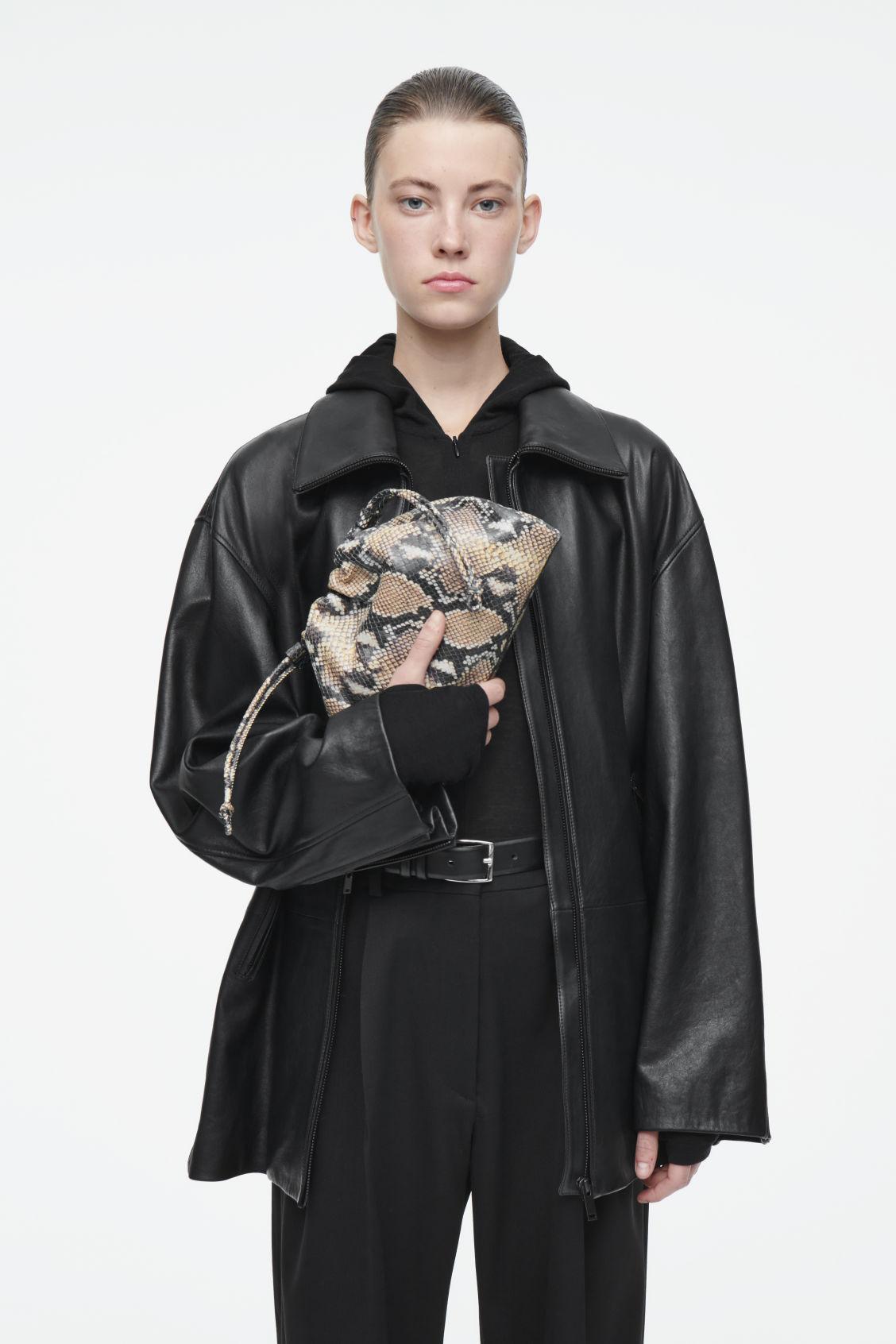 MINI CAVATELLI CLUTCH BAG - LEATHER Product Image