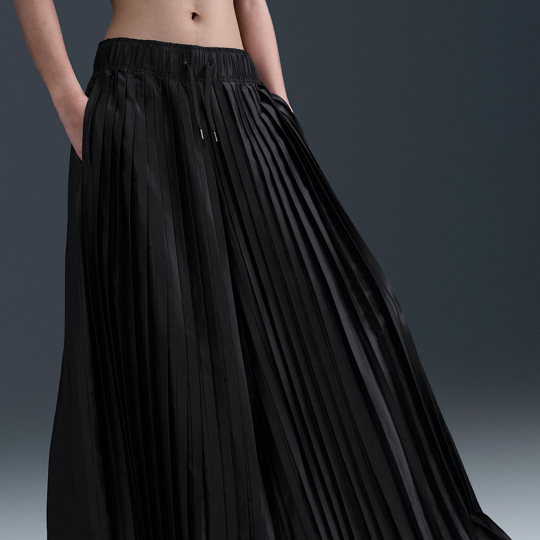 Womens Nike Sportswear Collection Mid-Rise Pleated Track Pants | HJ0520-133 Product Image