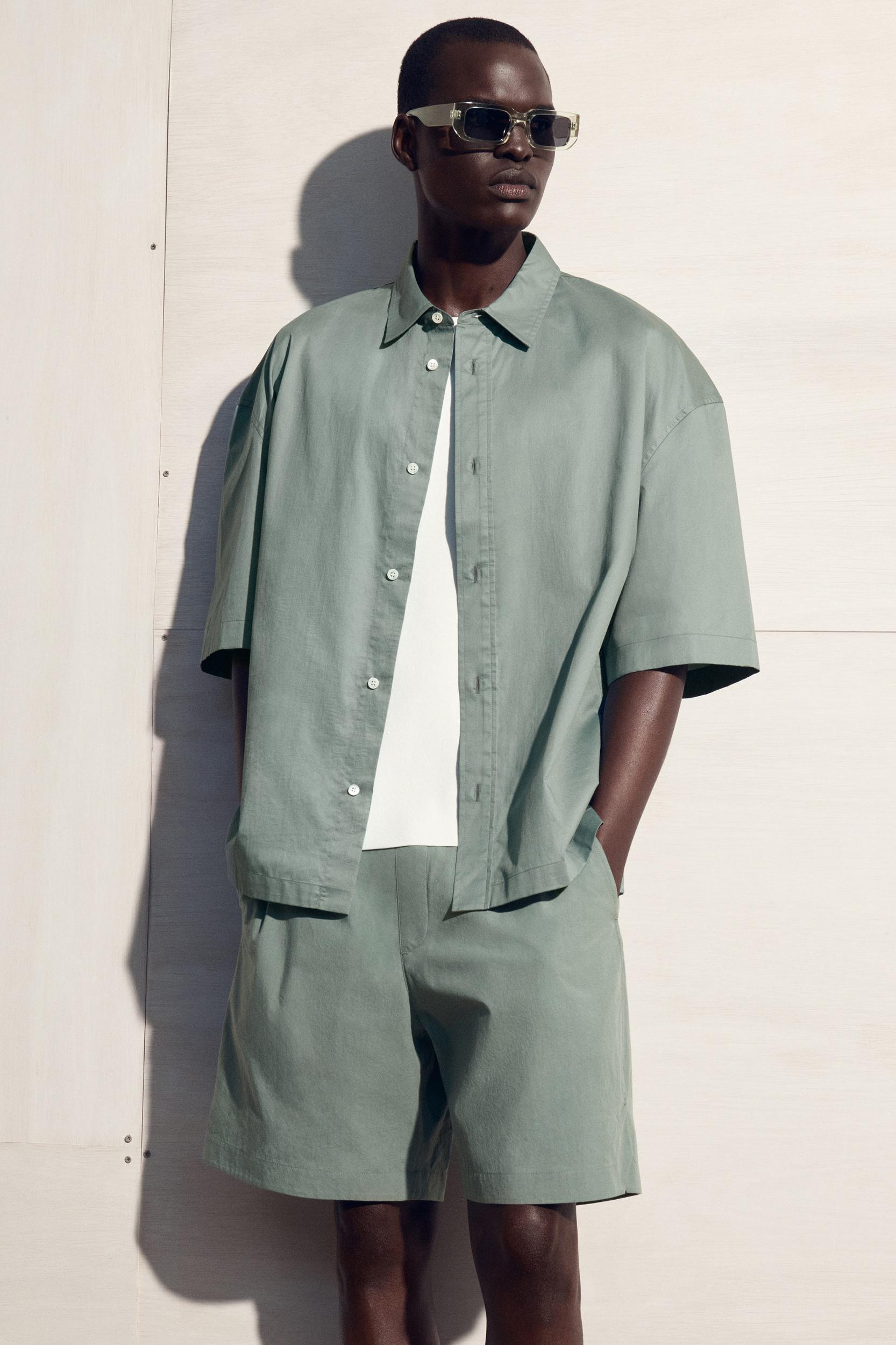 BOXY SHORT-SLEEVED COTTON SHIRT Product Image