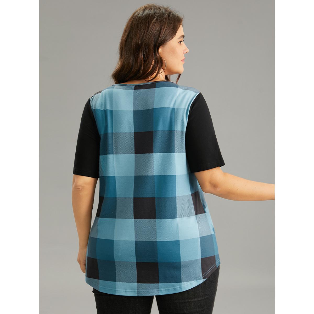 Plus Size Plaid Patchwork Contrast Notched Arc Hem T-shirt Multicolor Women Casual Contrast Plaid Notched collar Everyday T-shirts BloomChic 26/4X Product Image