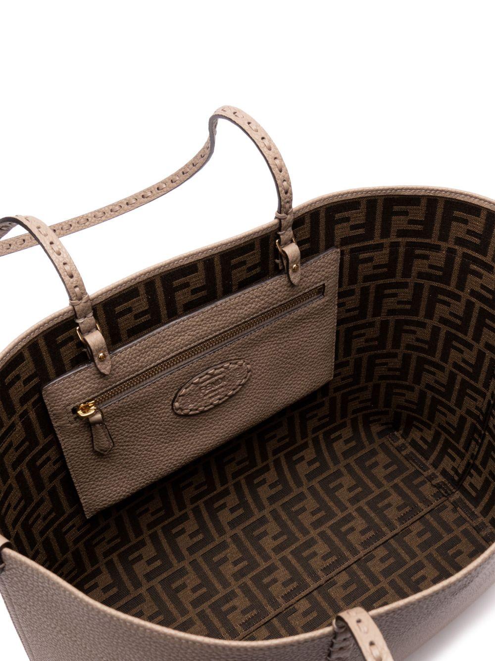 medium Roll tote bag Product Image