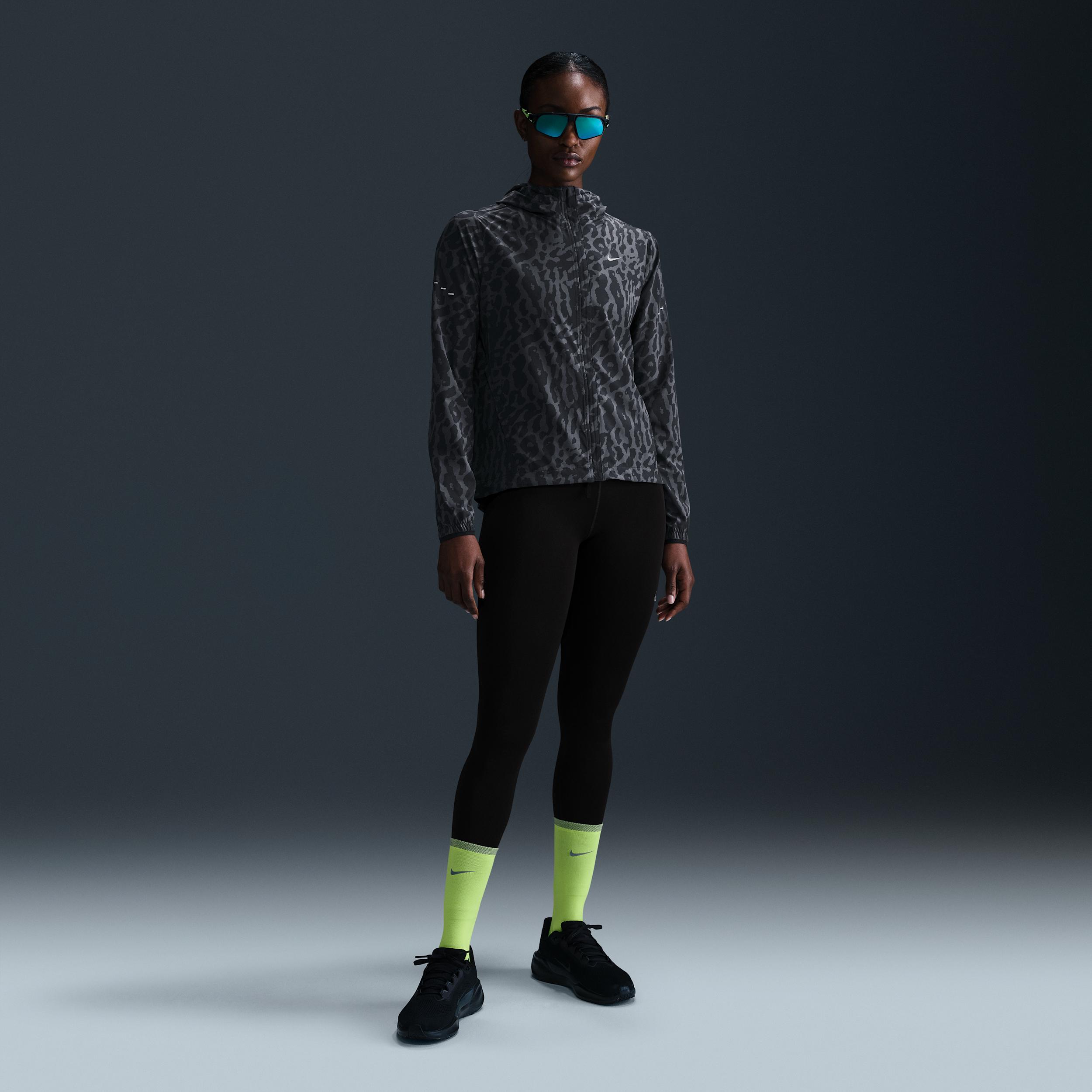 Nike Swift Women's Dri-FIT Packable Running Jacket Product Image