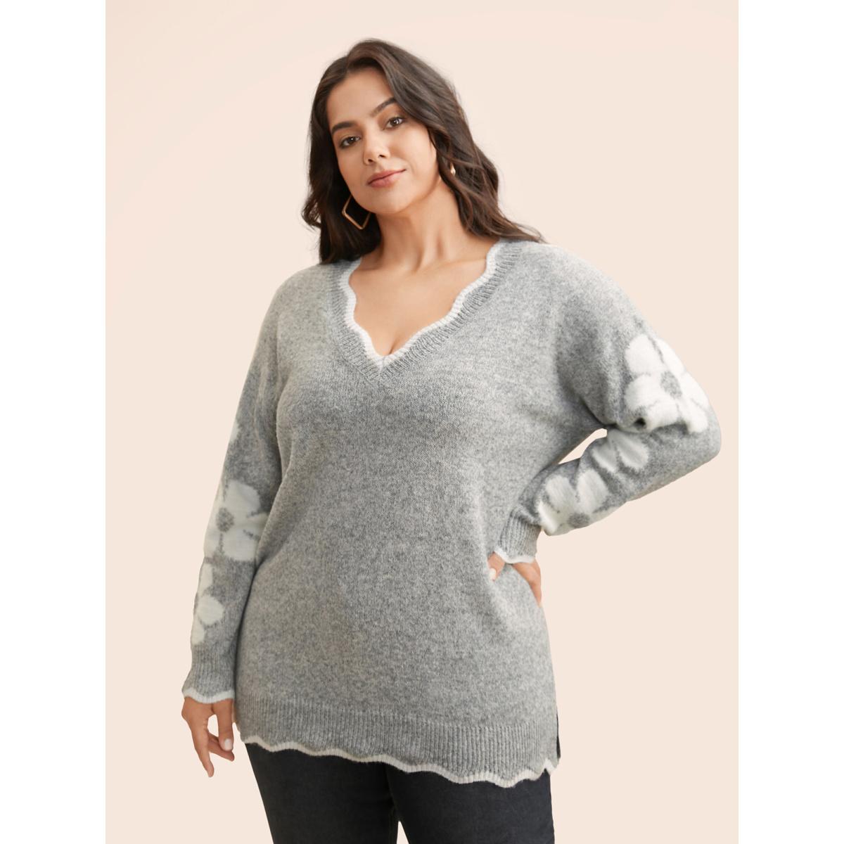 Plus Size Floral Scalloped Trim Split Hem Pullover Mediumgray Women Casual Loose Long Sleeve V-neck Everyday Pullovers BloomChic 18-20/2X Product Image