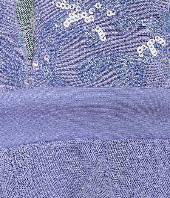 Pear Culture Glitter Sequin V-Neck Mesh Corkscrew Ball Gown Product Image