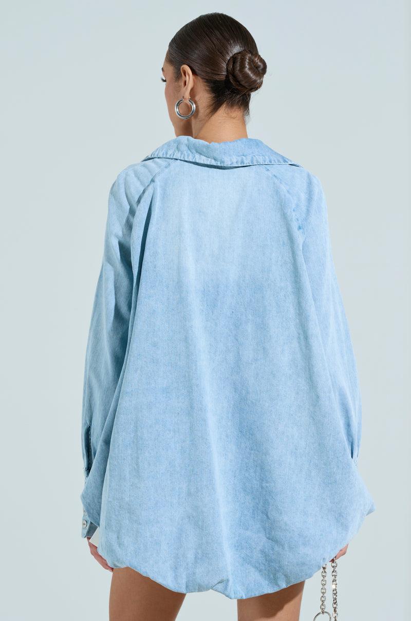 AMELIA DENIM HI LOW BLOUSE Product Image