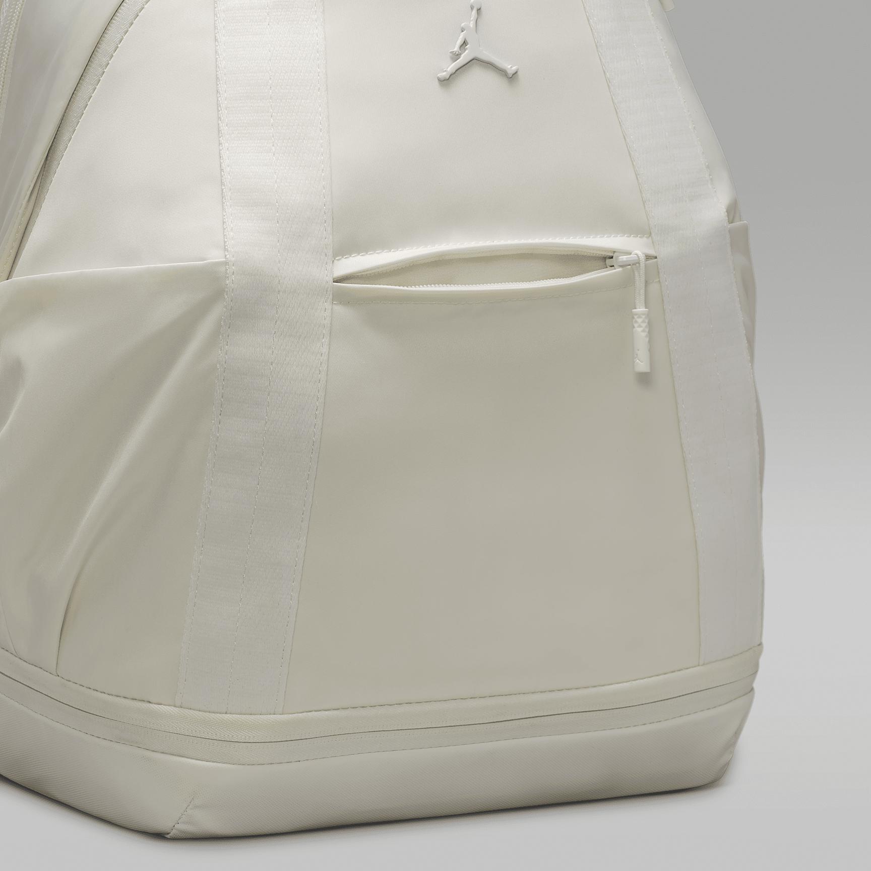 Womens Jordan Alpha Backpack (28L) | WA0868-782 Product Image