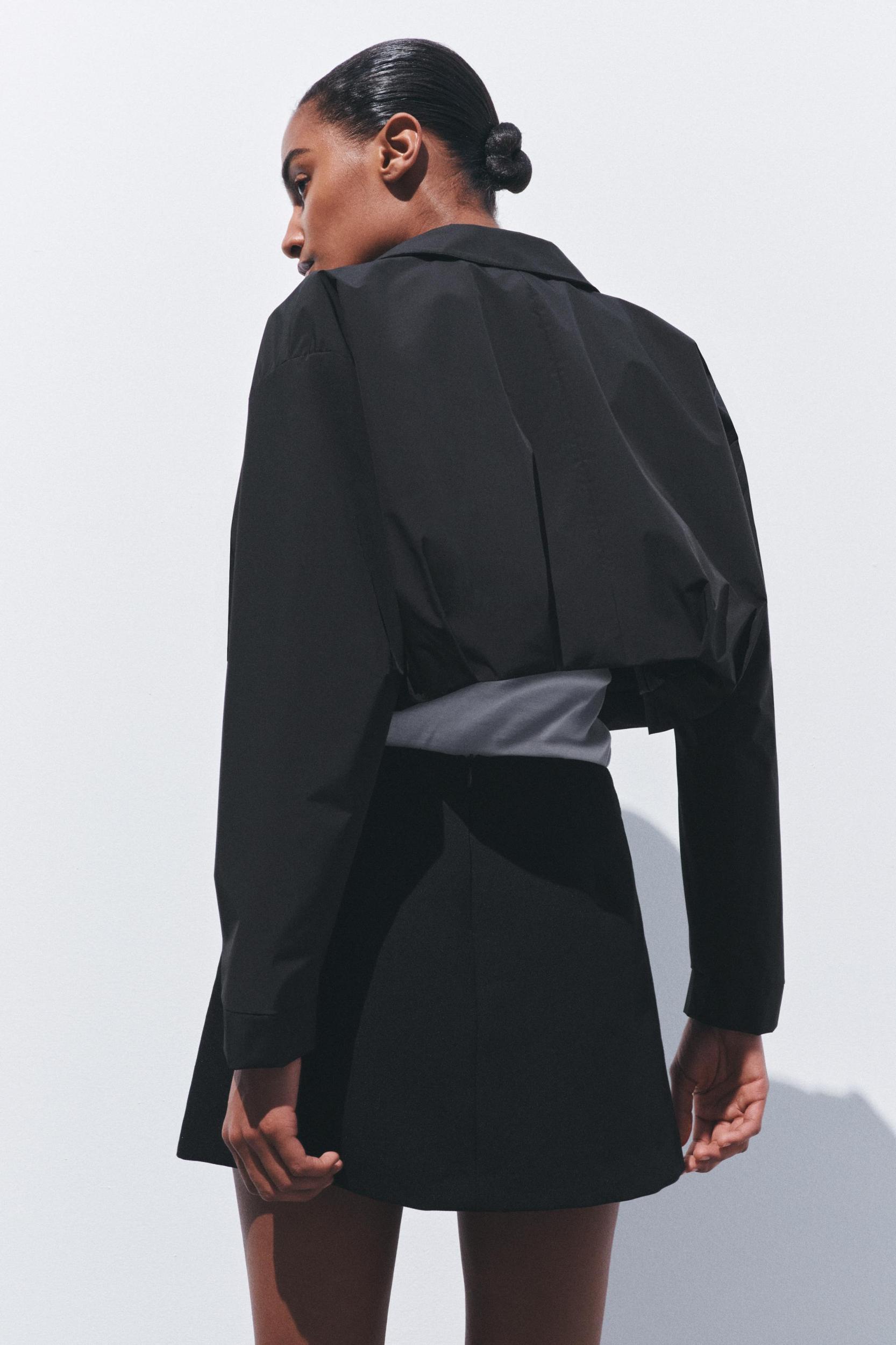 PLEATED CROPPED JACKET Product Image