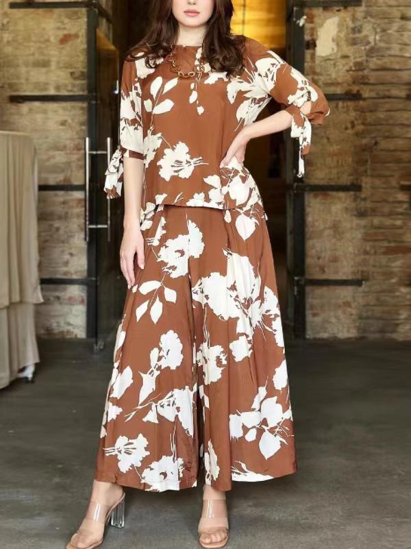 Flower Print Round-Neck Tied T-Shirt&Wide Leg Pants Two Pieces Set Product Image