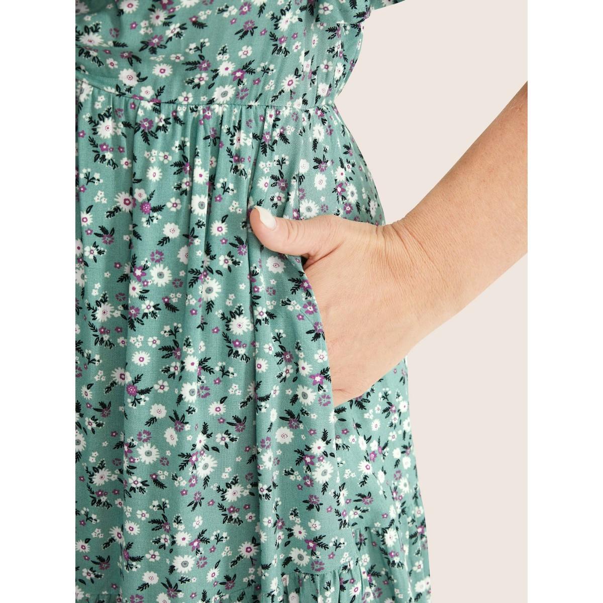 Plus Size Ditsy Floral Sweetheart Drawstring Pocket Tiered Dress Mint Women Timeless Non V-neck Short sleeve Curvy Midi Dress BloomChic 12/L Product Image