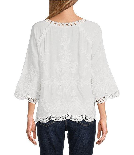 Leo & Nicole Woven Embroidered Scalloped Lace Trim Scoop Neck 3/4 Sleeve Top Product Image
