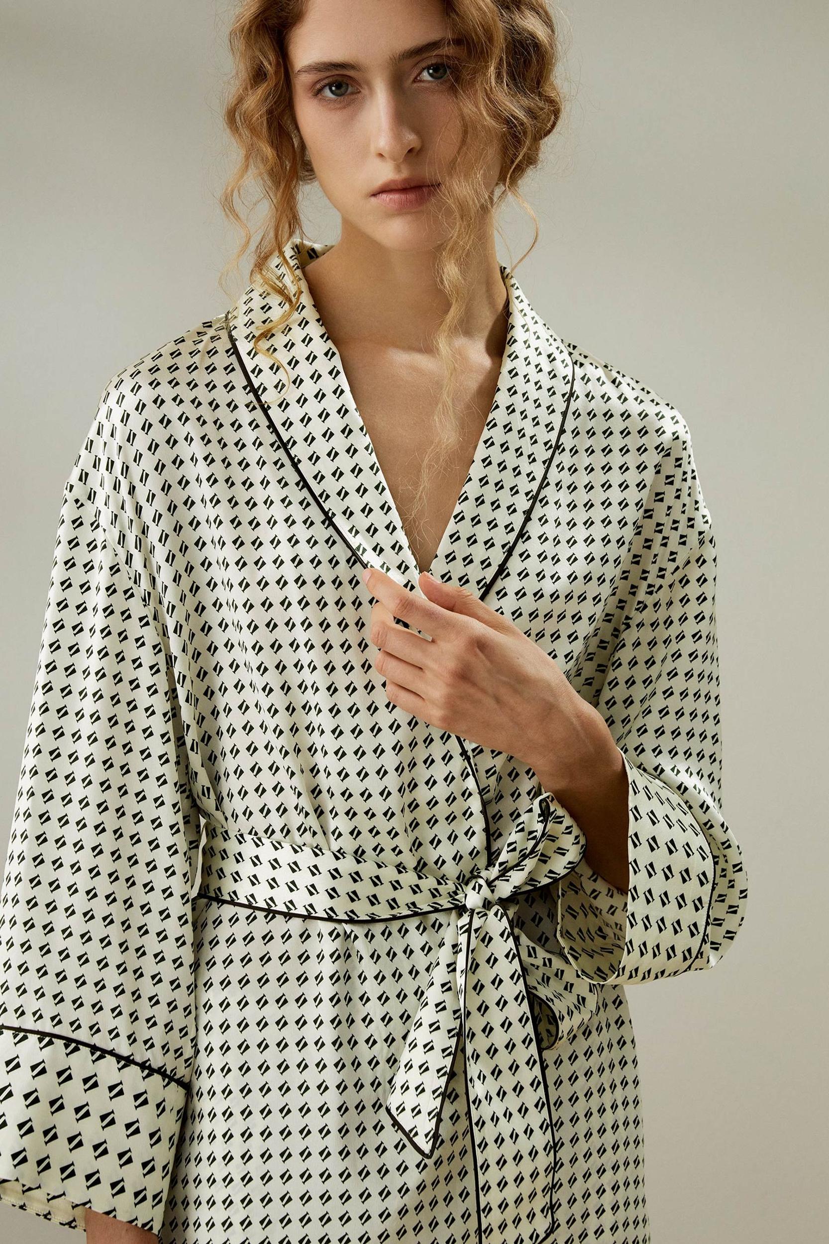 Pena Robe With Pants Product Image