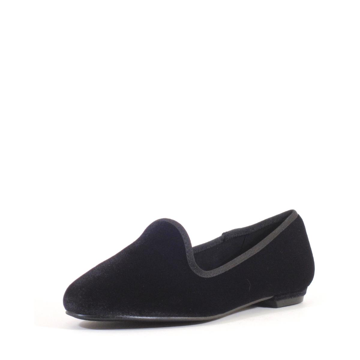 Chain Velvet Loafers Product Image